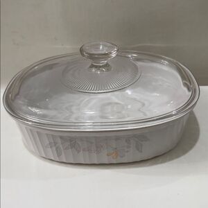 Corningware Pink Trio Ribbed White Ceramic Dish & Lid 1.8 Liter 9 1/2 X 7 1/2